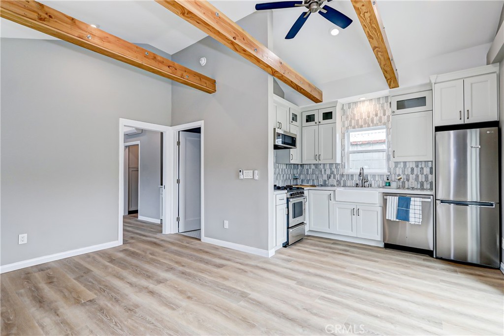 1228 Hickory