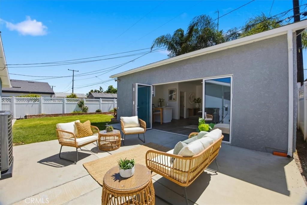 2118 W 177th