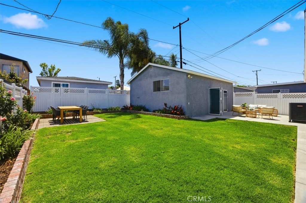 2118 W 177th