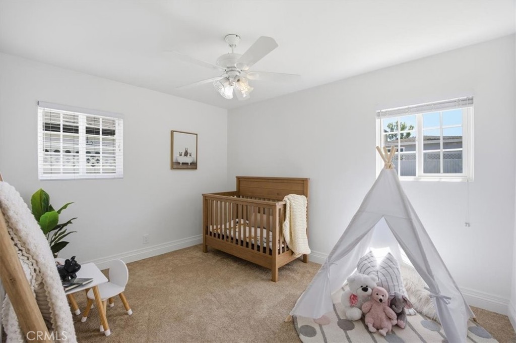2118 W 177th
