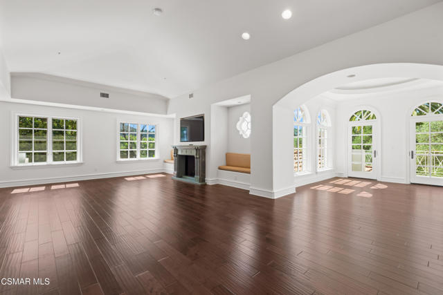 1101 Oak Mirage PL