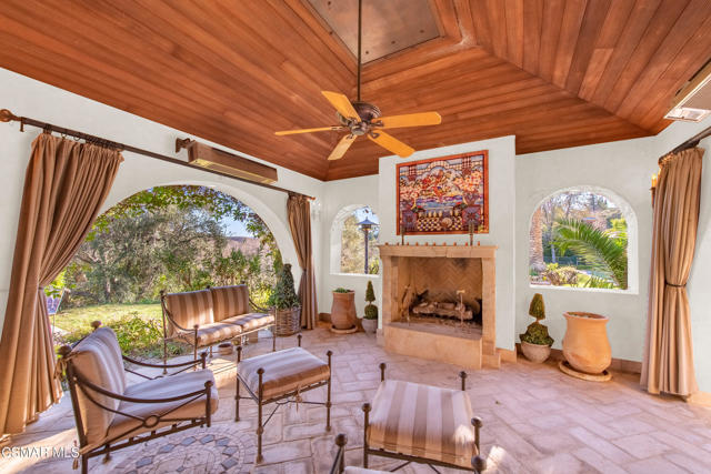 1101 Oak Mirage PL