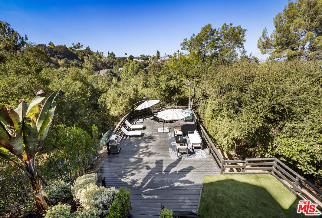 3589 Multiview Dr