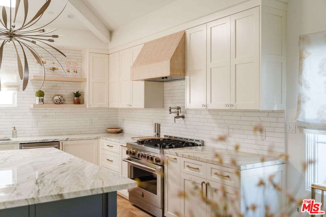 1619 Artesia Blvd Unit: A