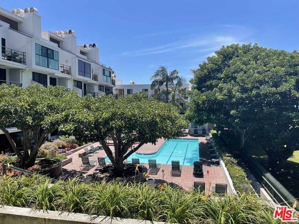 2940 Neilson Way Unit: 103