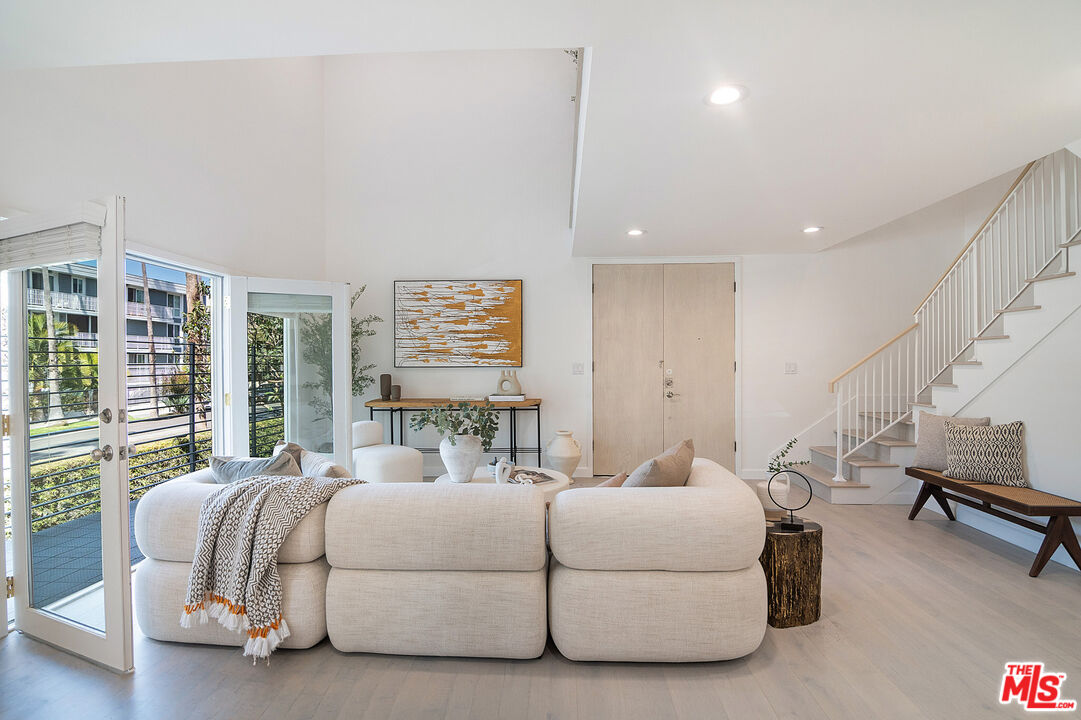 843 4th St Unit: 103