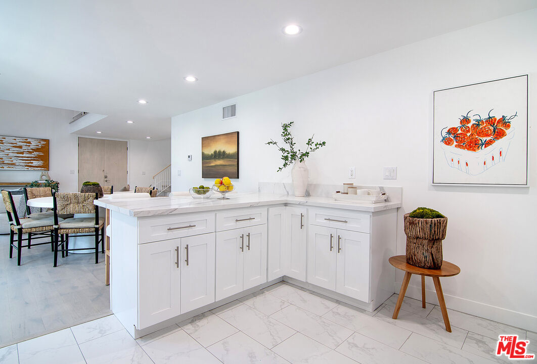 843 4th St Unit: 103