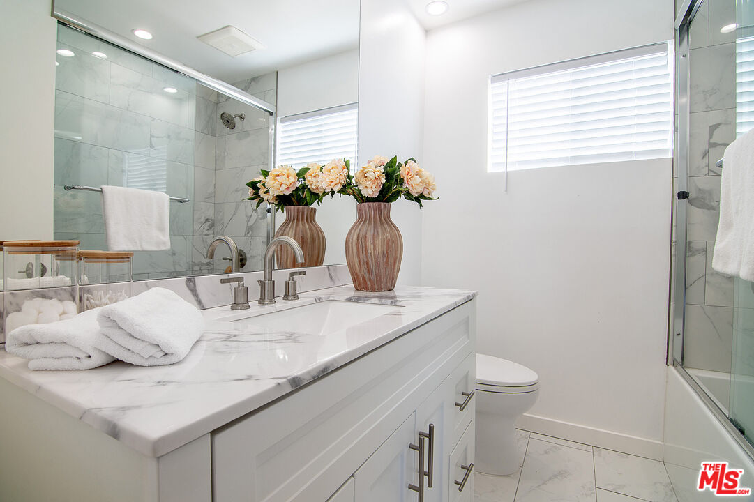 843 4th St Unit: 103