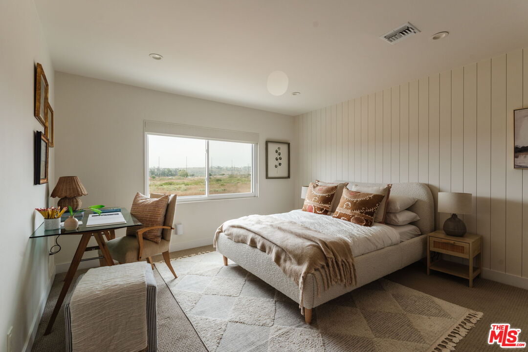 13210 Fiji Way Unit: M