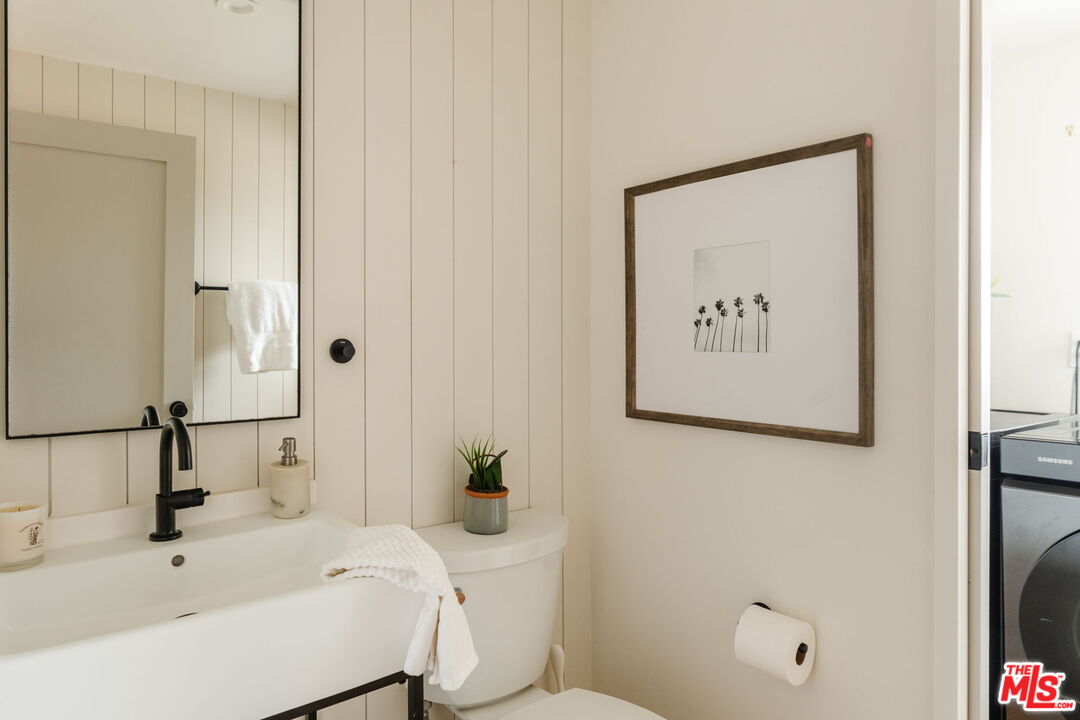 13210 Fiji Way Unit: M