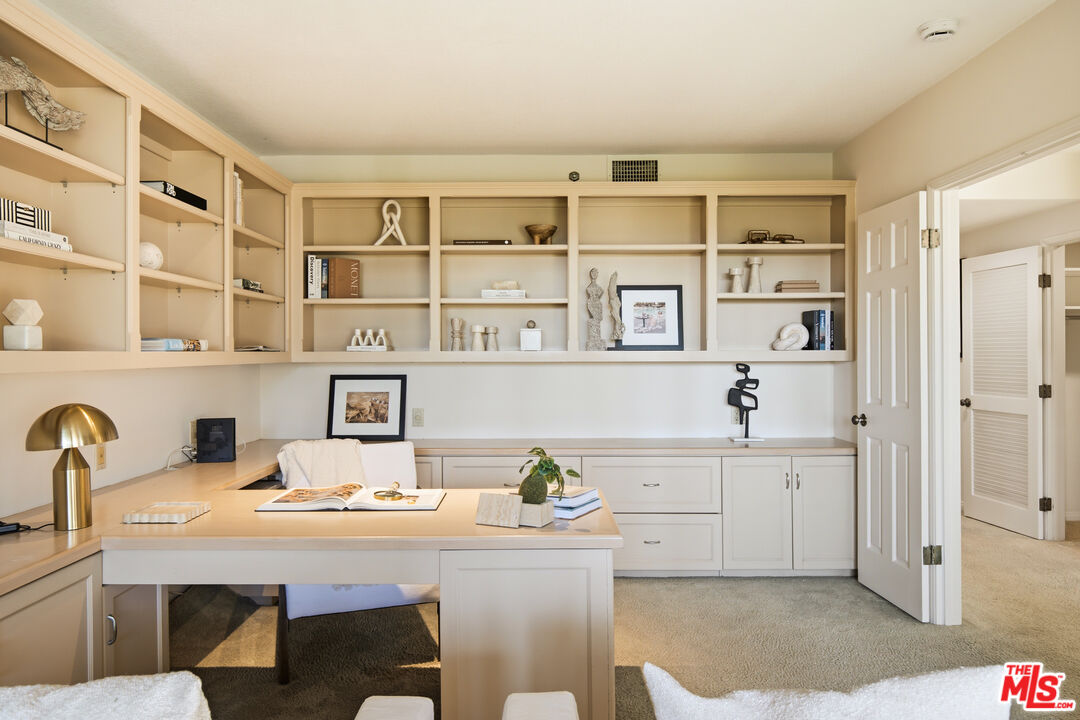 20 Ocean Park Blvd Unit: 7
