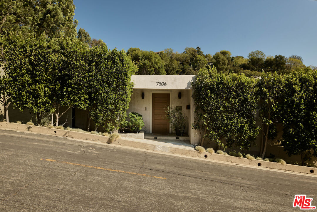 7506 Woodrow Wilson Dr