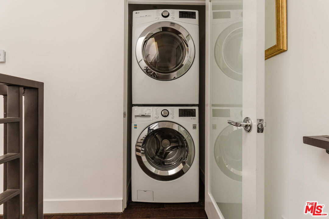 811 19th St Unit: 2