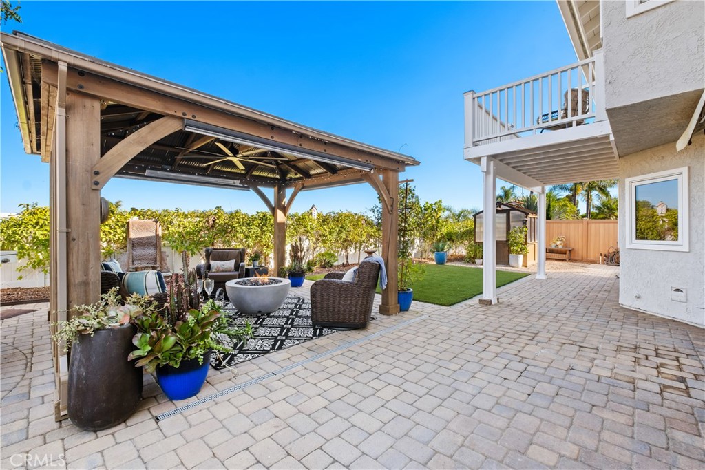 25631 Cresta Loma