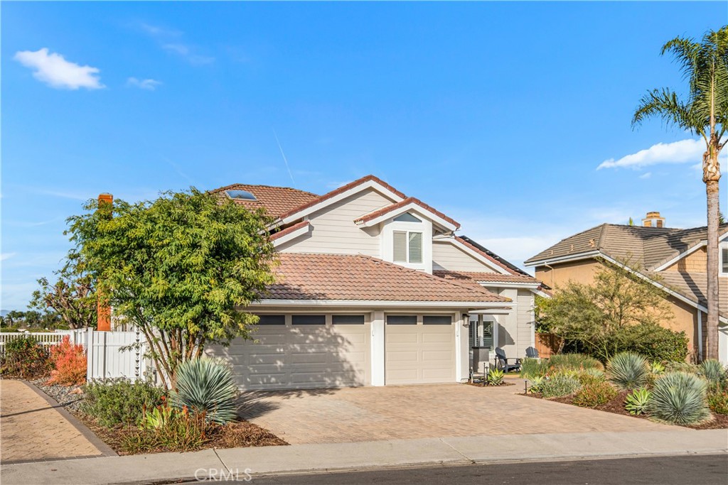 25631 Cresta Loma