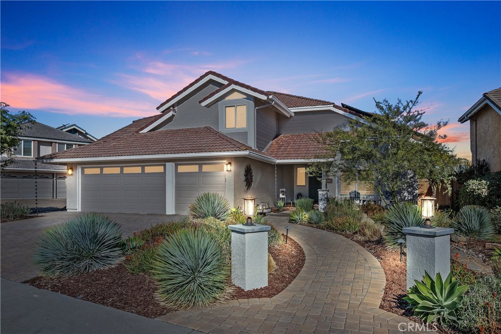 25631 Cresta Loma