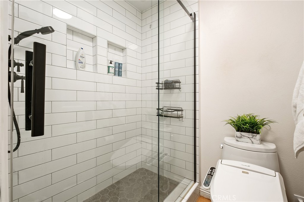 25631 Cresta Loma