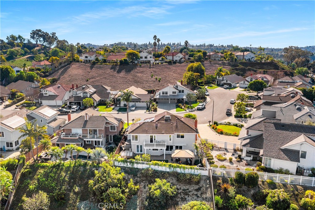 25631 Cresta Loma
