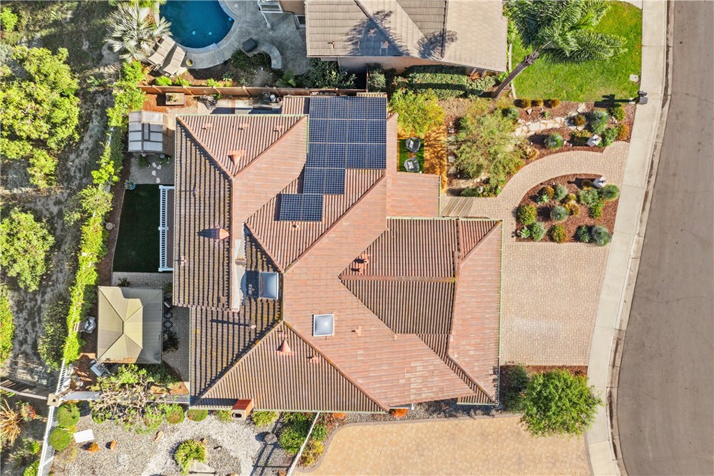 25631 Cresta Loma