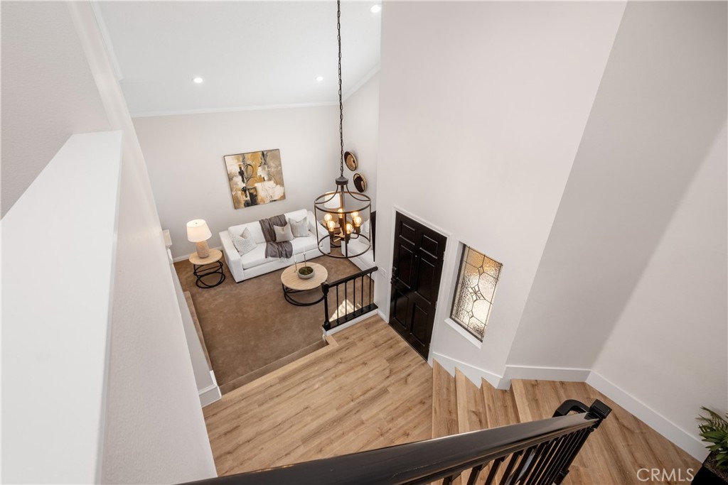 25631 Cresta Loma