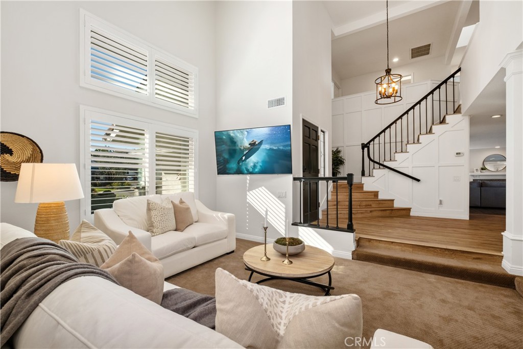 25631 Cresta Loma