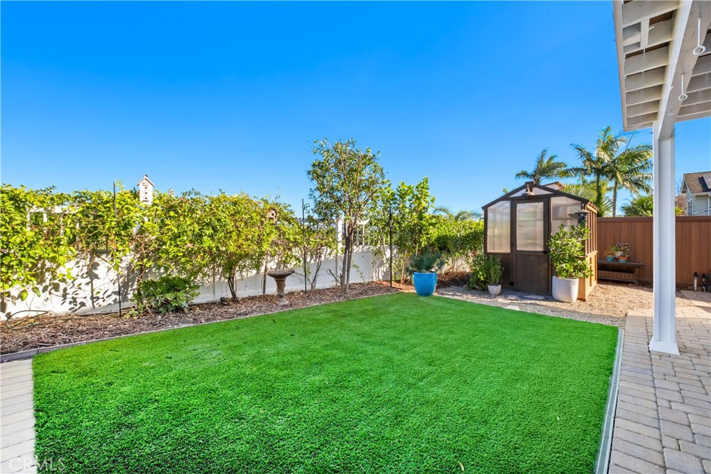 25631 Cresta Loma