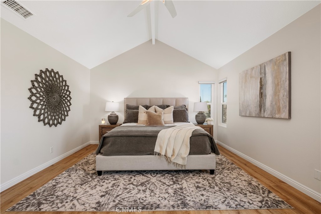 25631 Cresta Loma