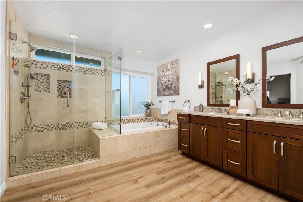 25631 Cresta Loma