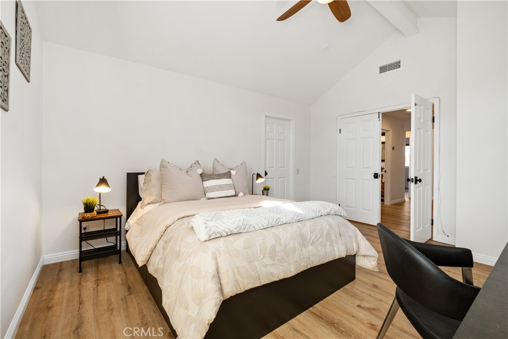 25631 Cresta Loma