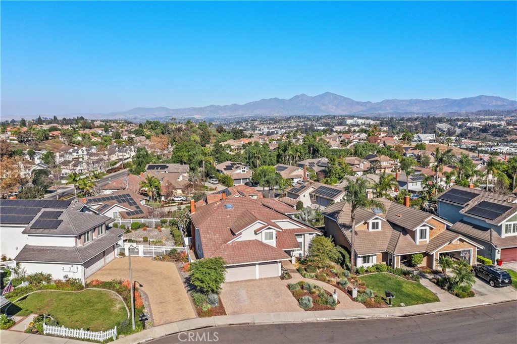 25631 Cresta Loma