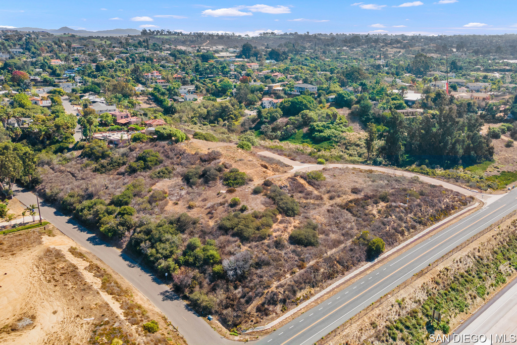 1553 Christine Place