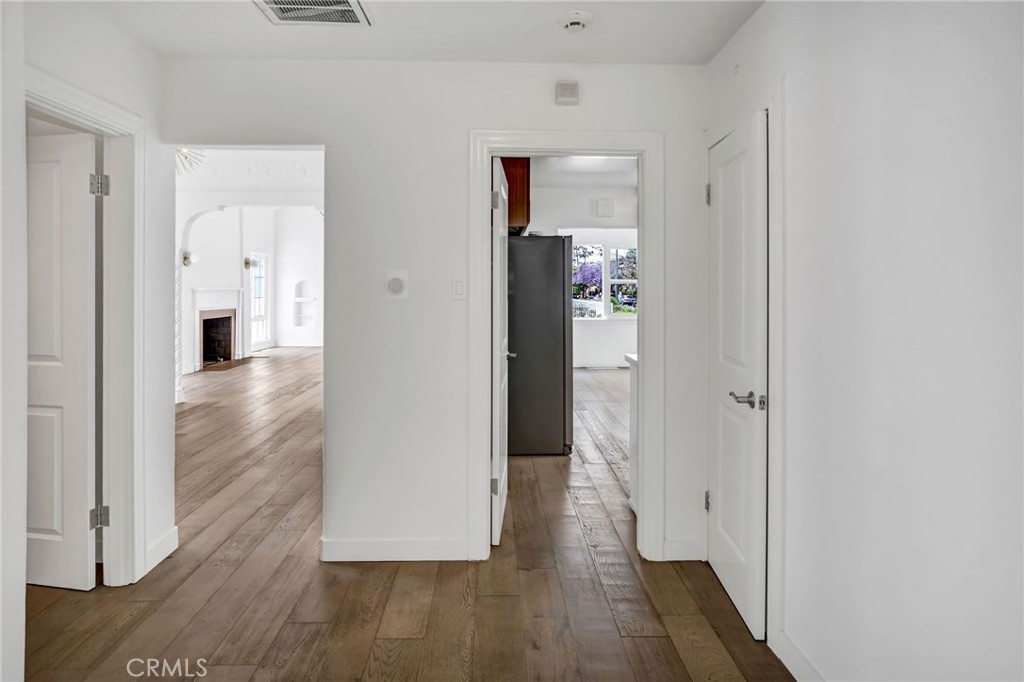 546 N Martel Avenue