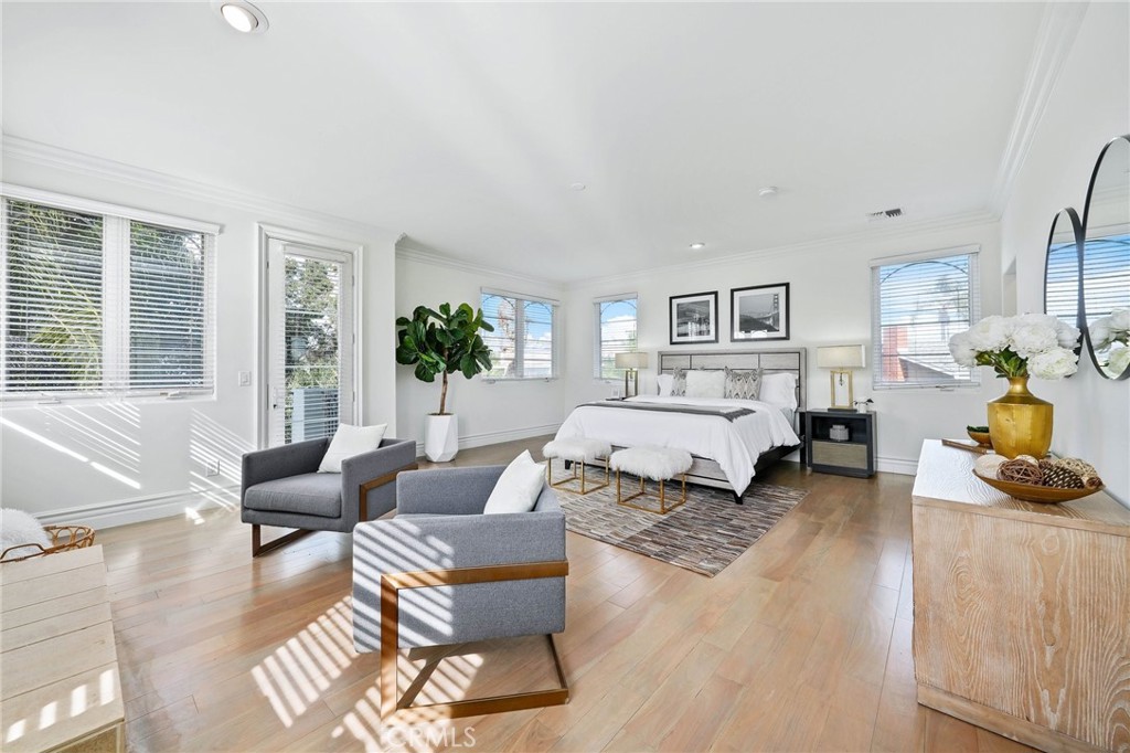 944 Harbor Crossing Lane