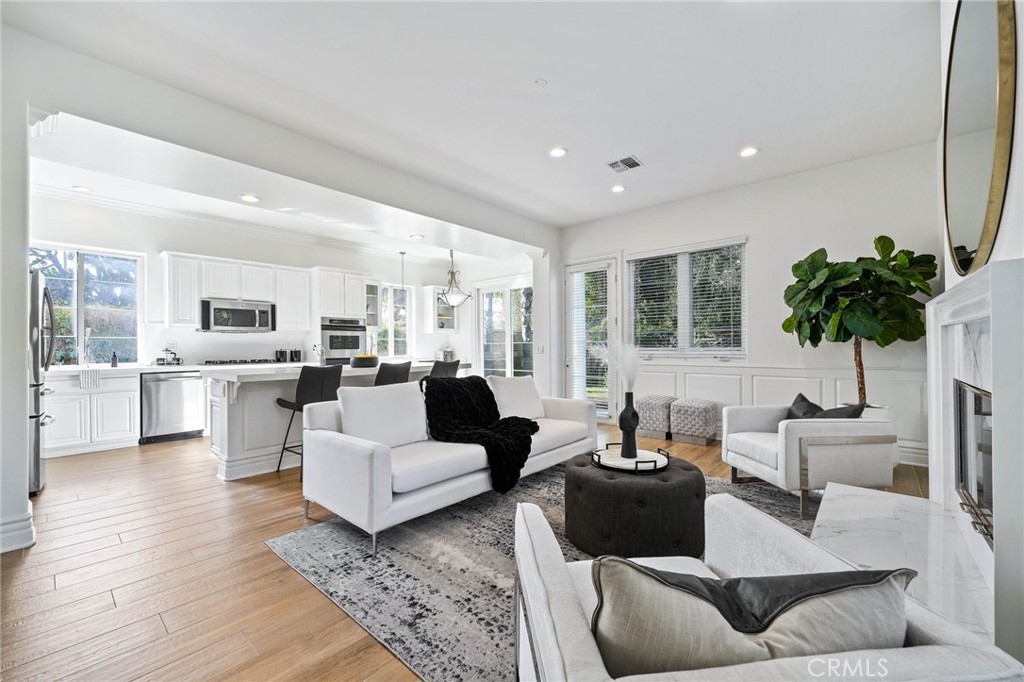 944 Harbor Crossing Lane