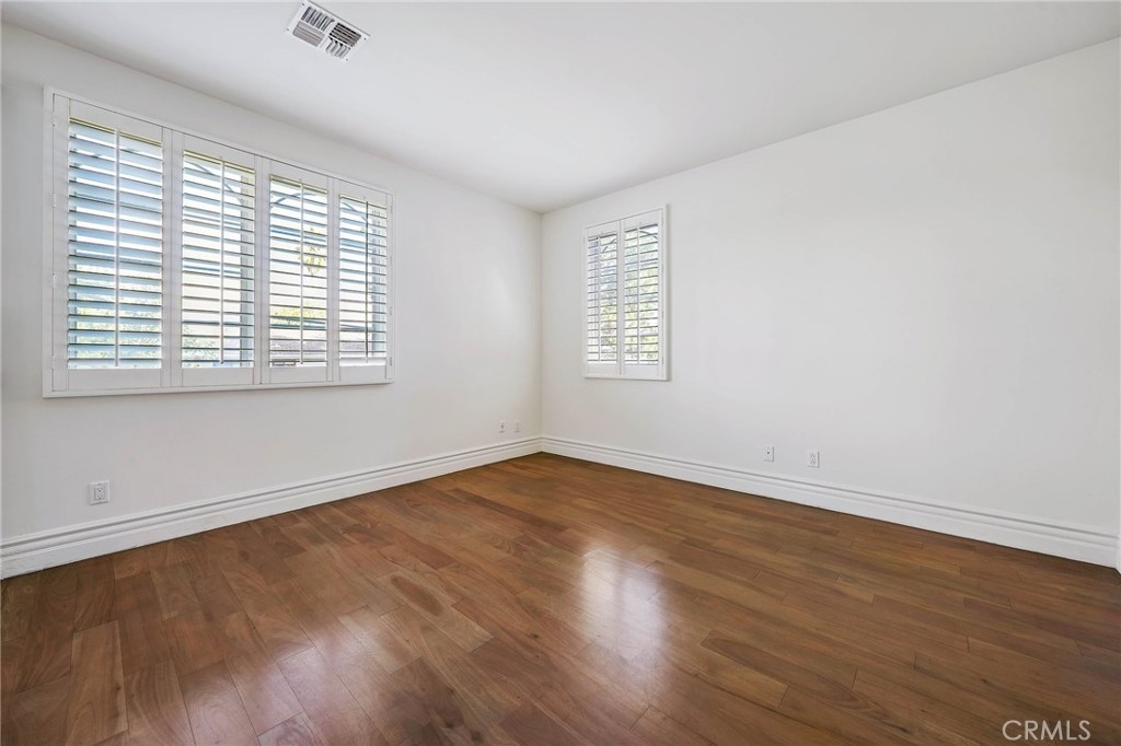 944 Harbor Crossing Lane