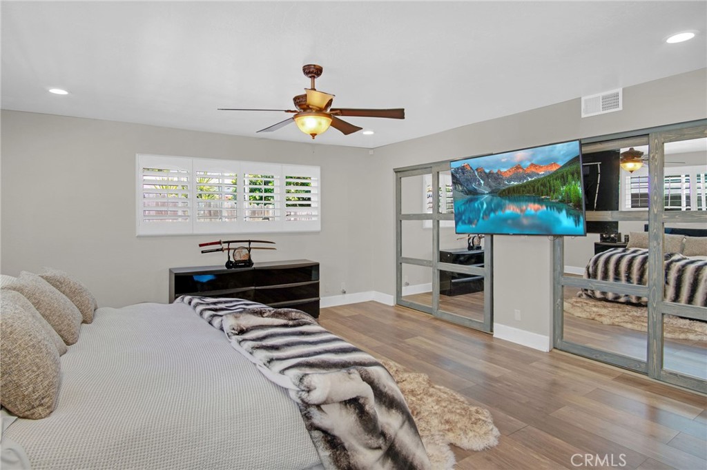 27001 Calle Juanita A
