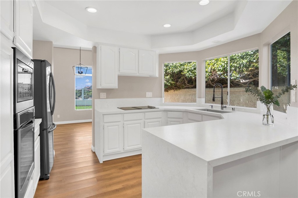 33 Dauphin