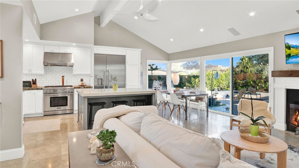 26562 Via Sacramento