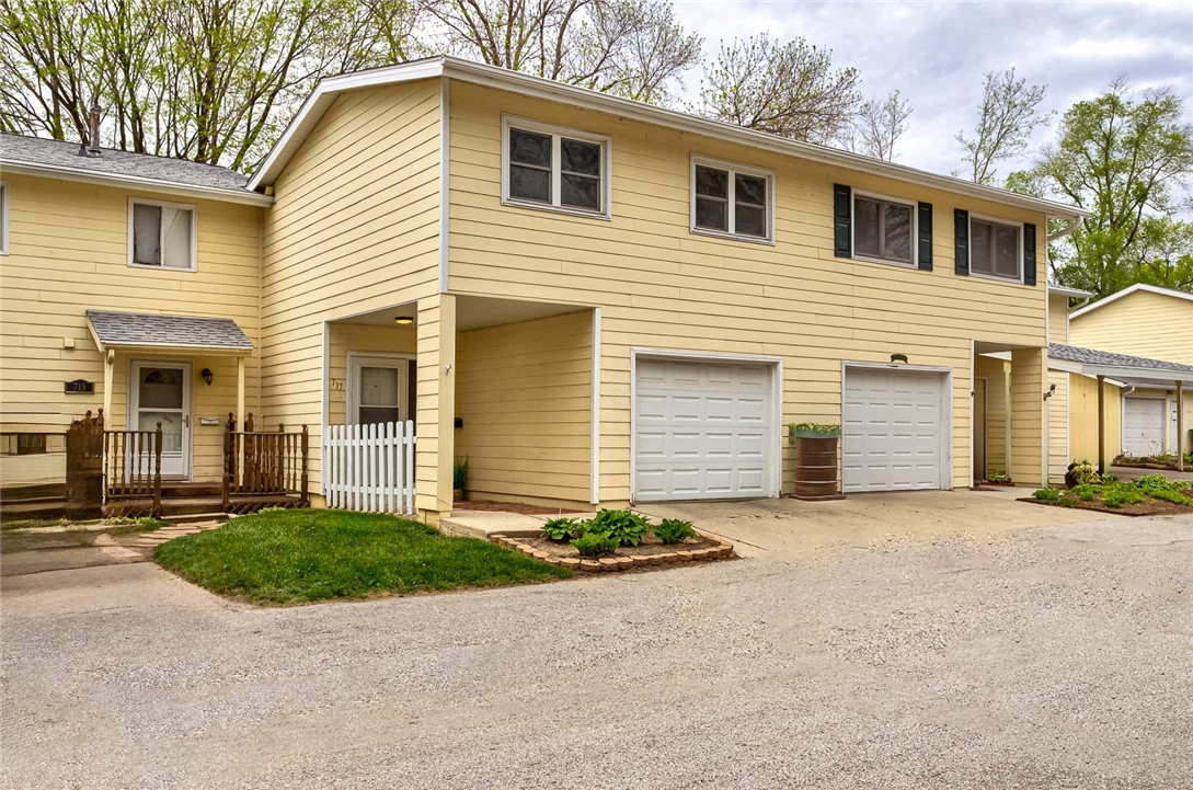 717 Meadow Place