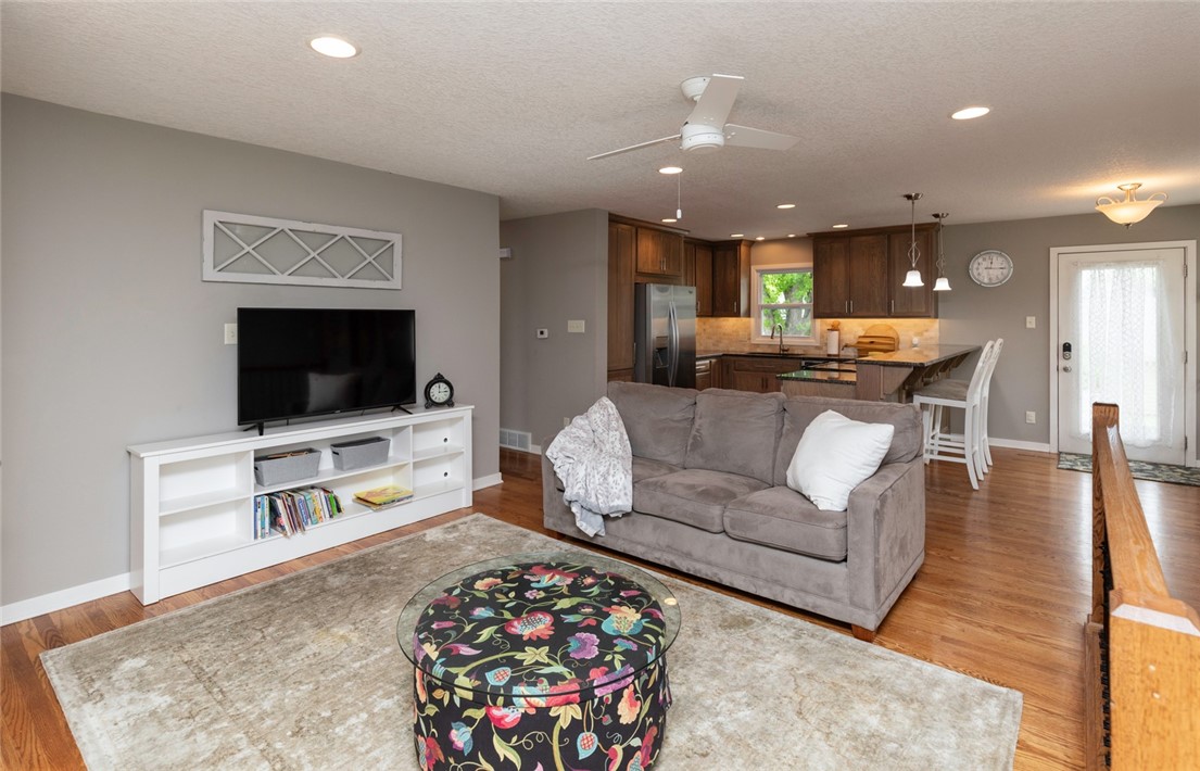 1008 Meadow Drive