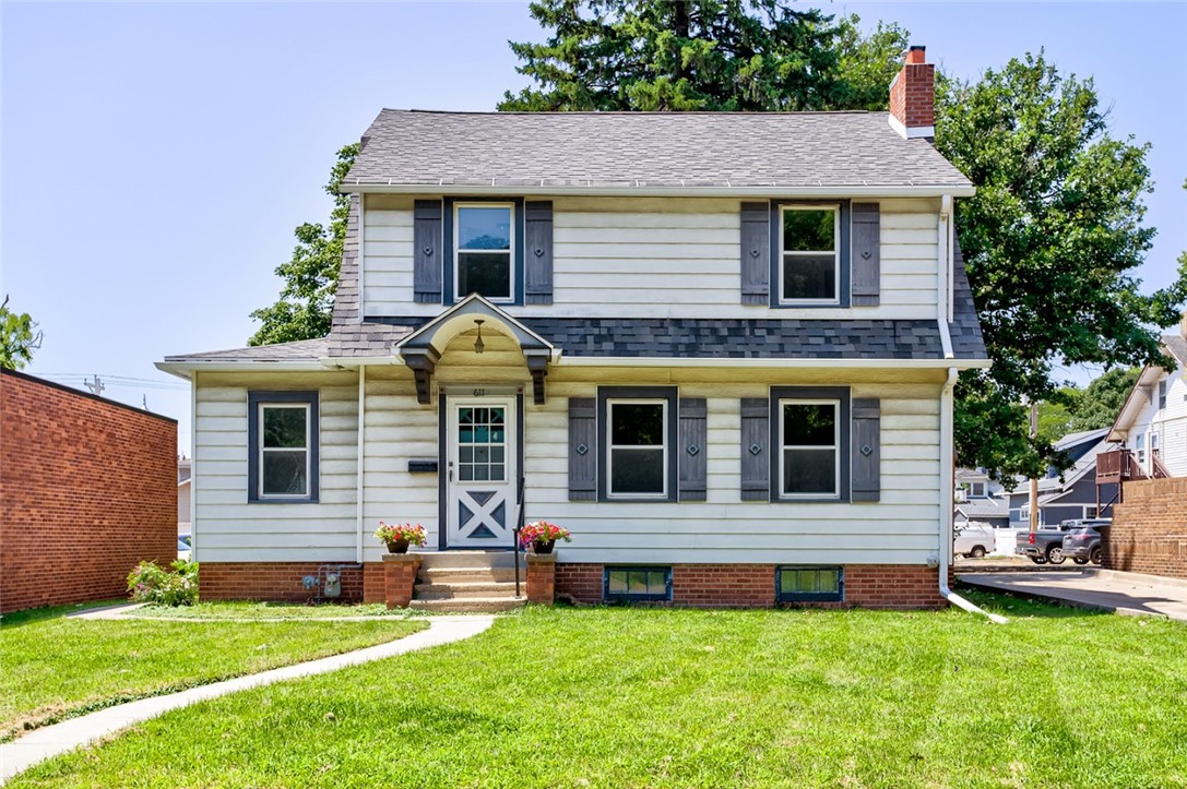 611 Duff Avenue