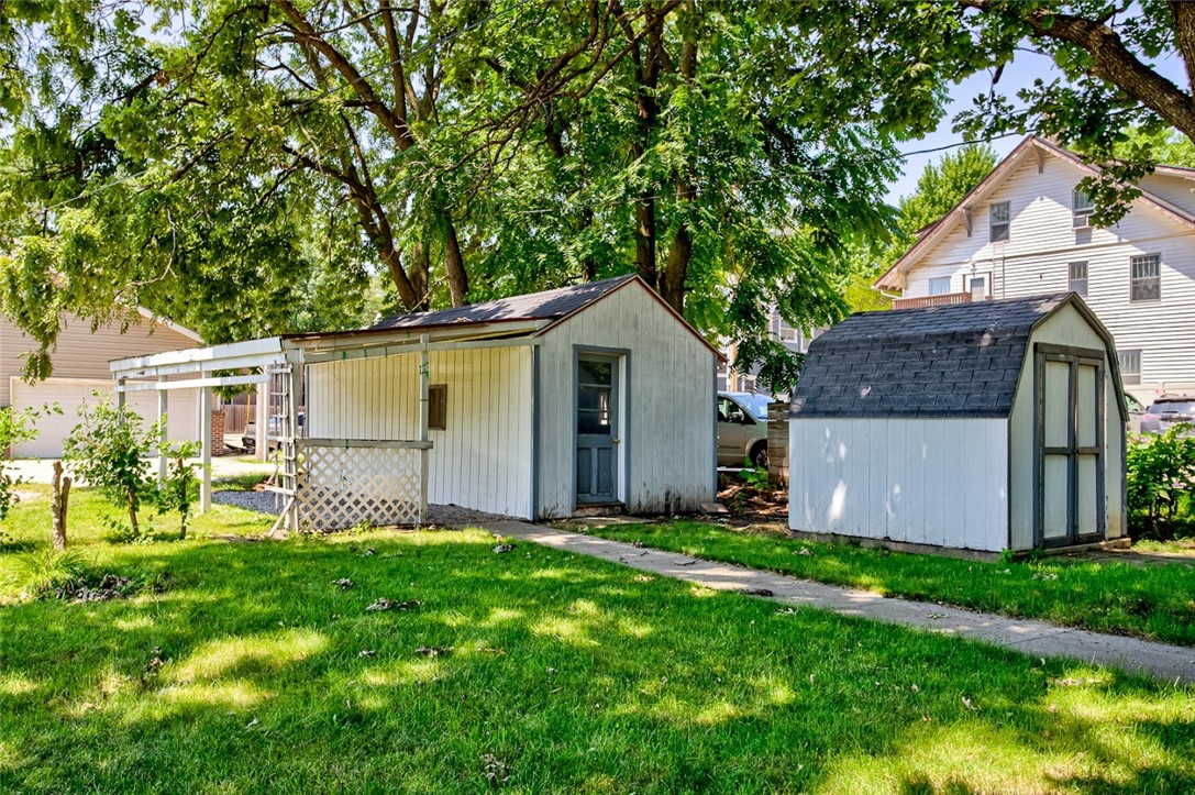 611 Duff Avenue