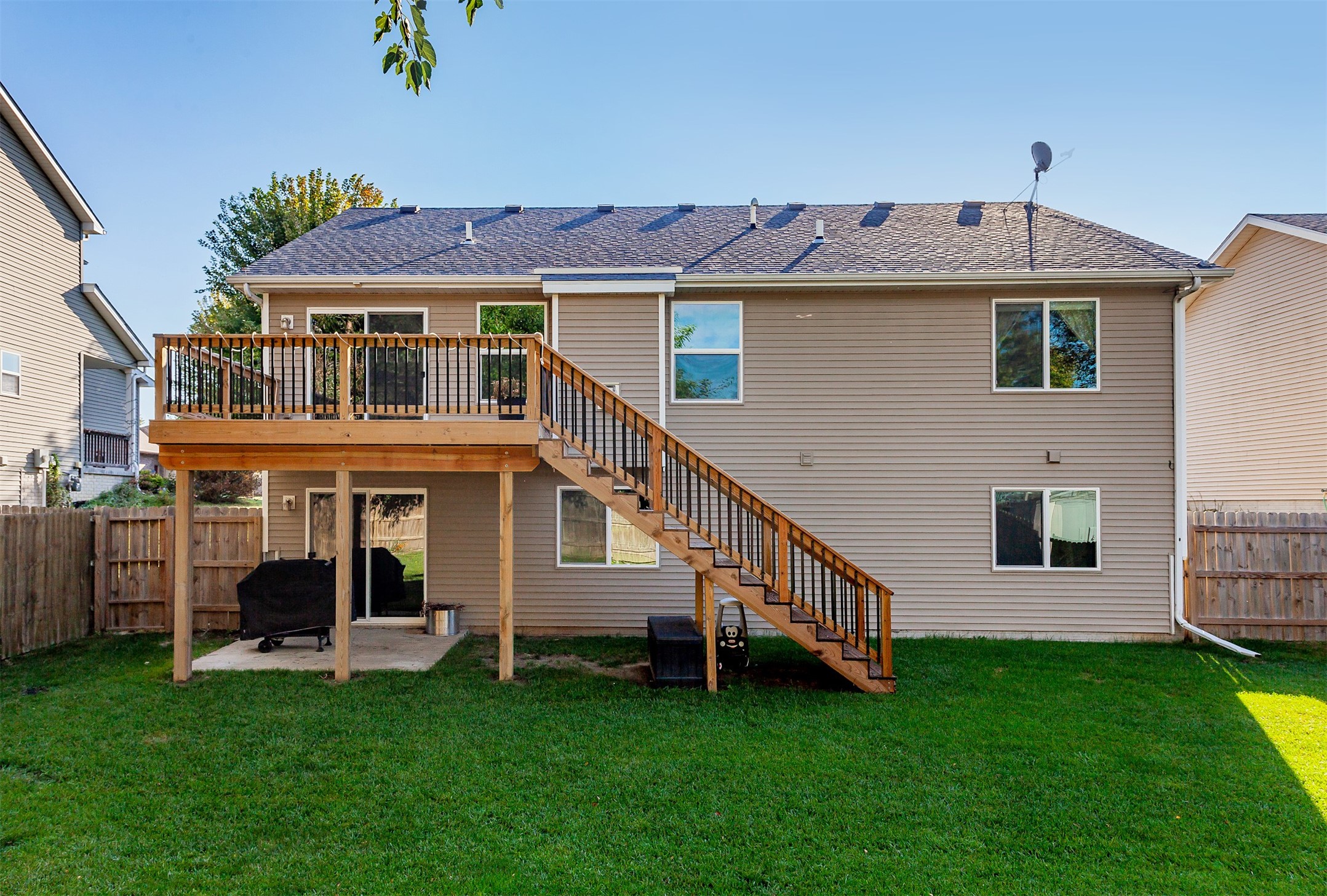 1125 Rolling Hills Court