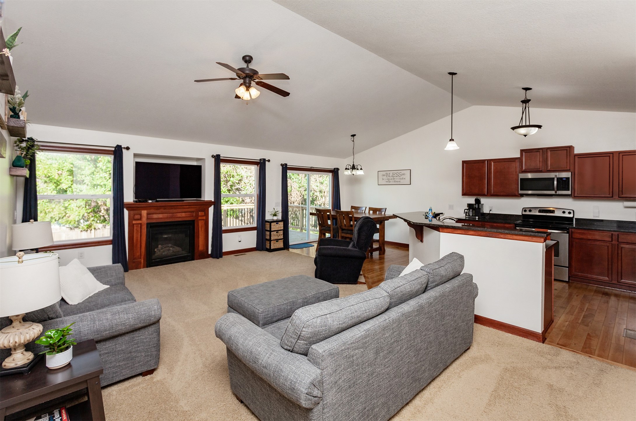 1125 Rolling Hills Court
