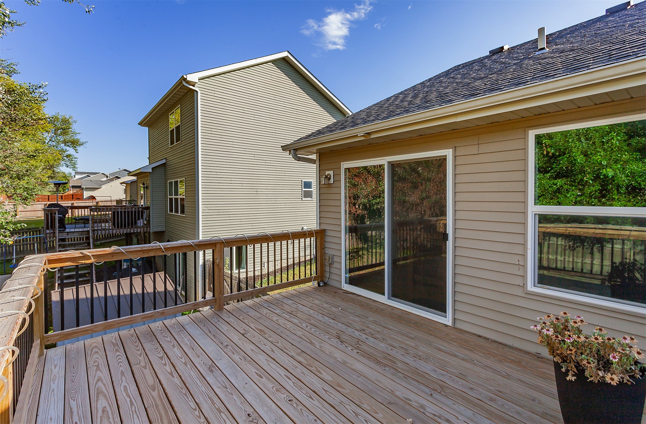 1125 Rolling Hills Court