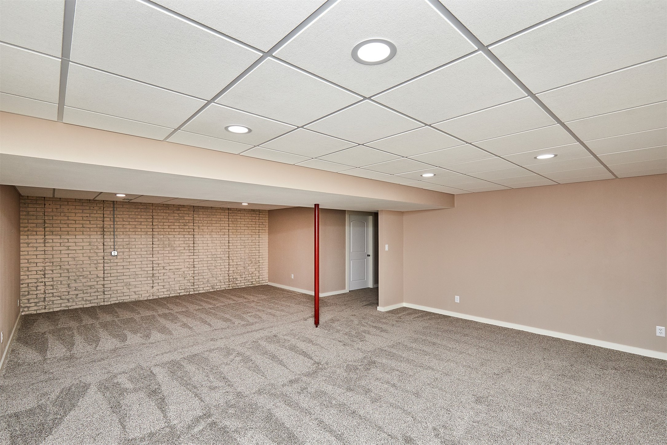 801 N 11th Avenue Circle