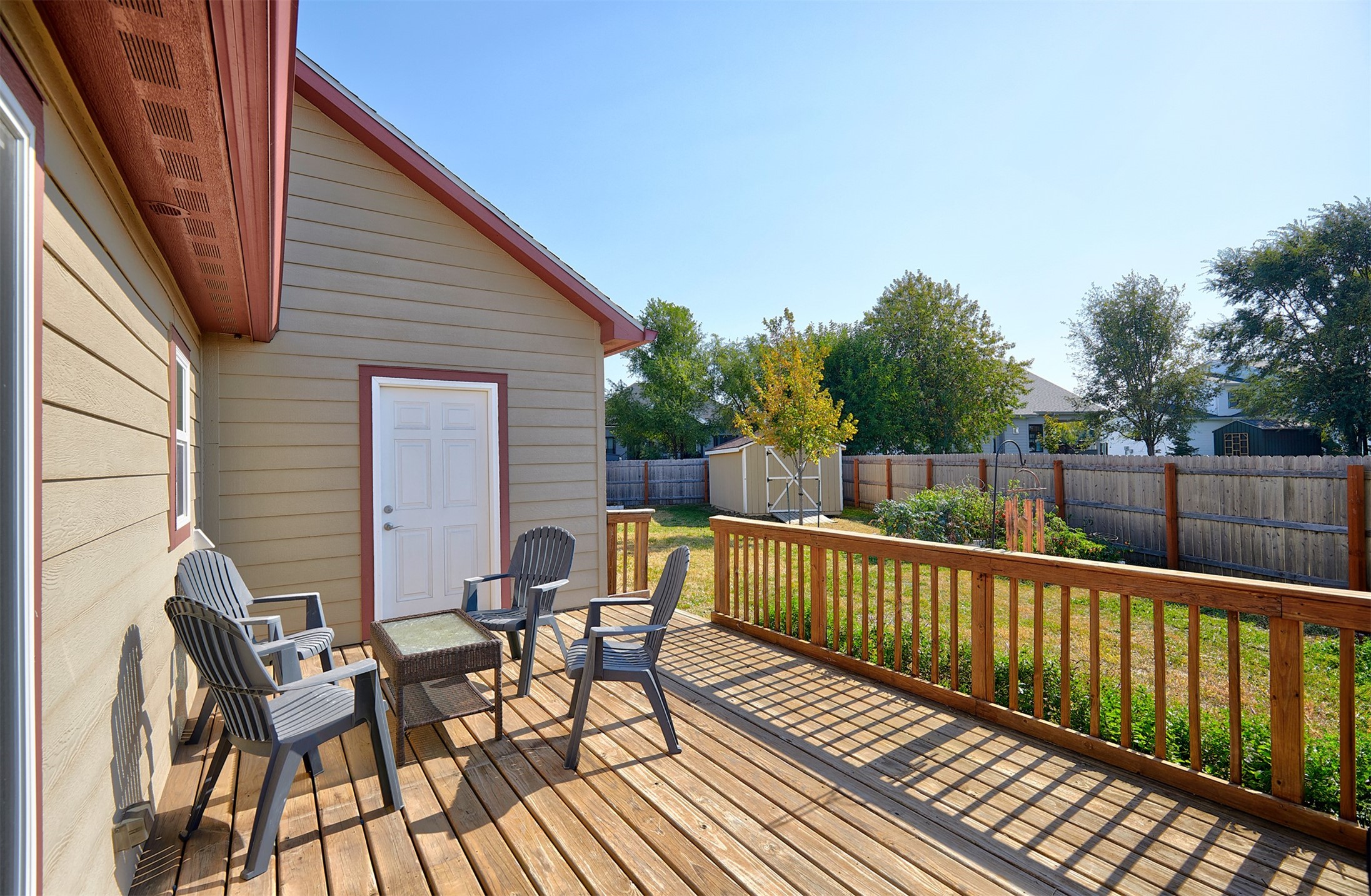 801 N 11th Avenue Circle