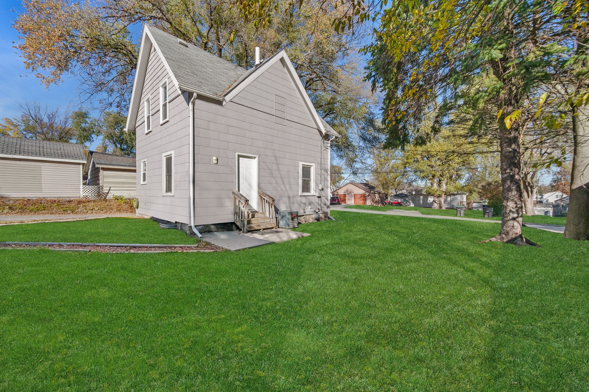 110 Seneca Avenue