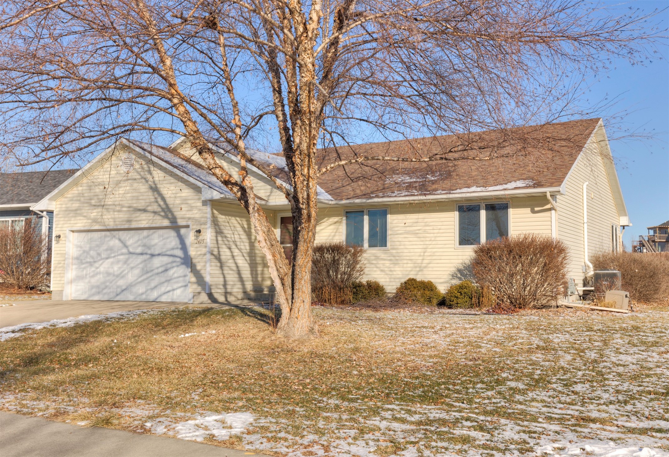 2405 Shady Lane Drive