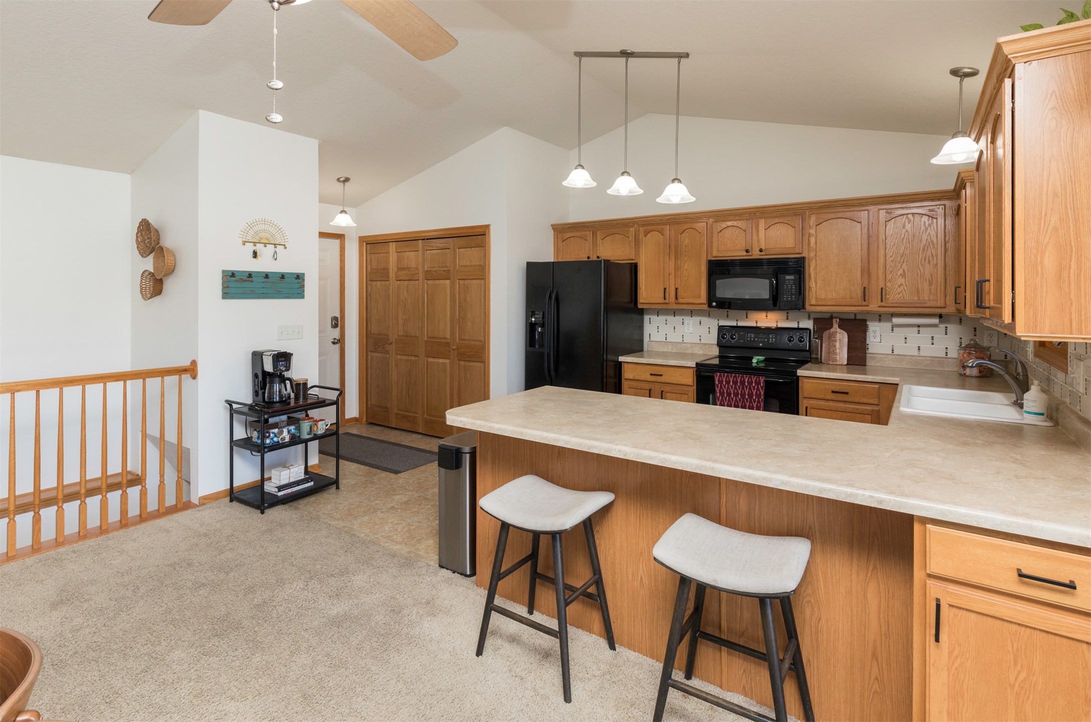 2405 Shady Lane Drive